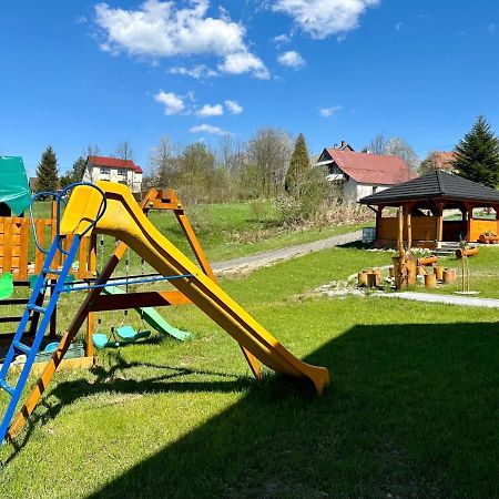 Apartamenty Na Wyrszczku Истебна Екстериор снимка